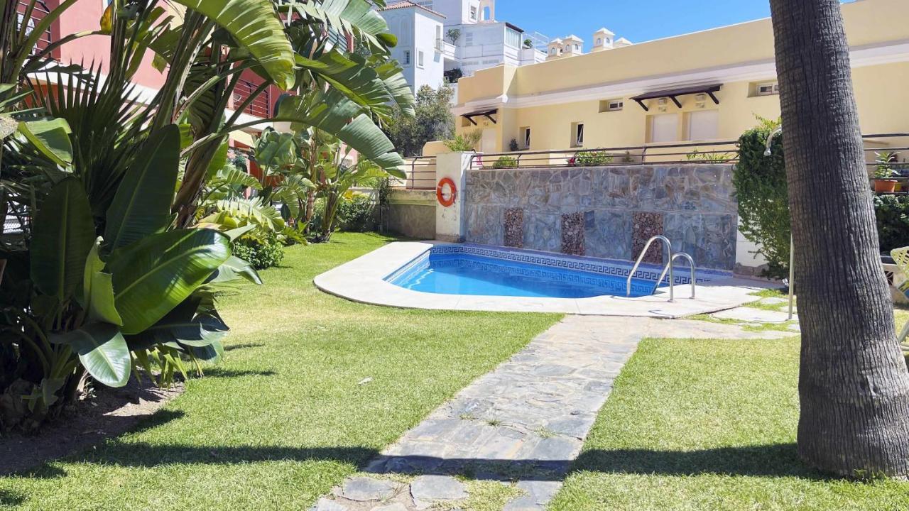 Appartement Nuevo Con Piscina Y Parking En La Playa à Torre de Benagalbon Extérieur photo